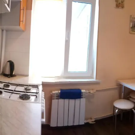 Frantsuzky Bulvar 22а *